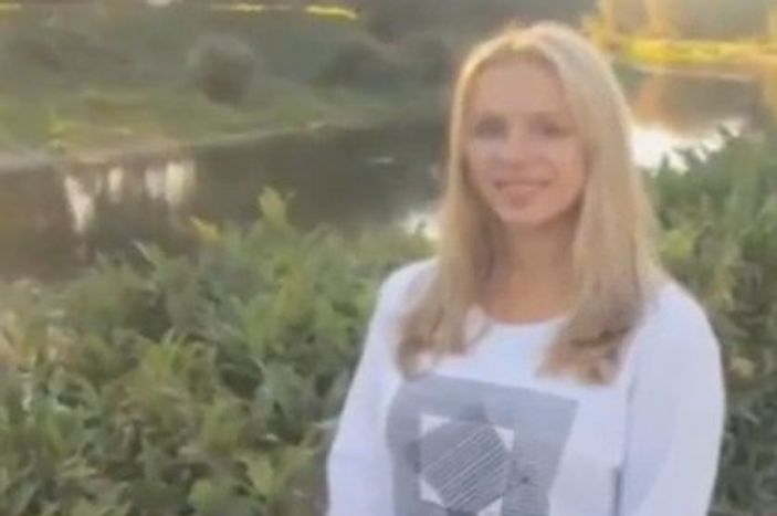 Duşta telefon şarj edince elektrik akımına kapılıp öldü