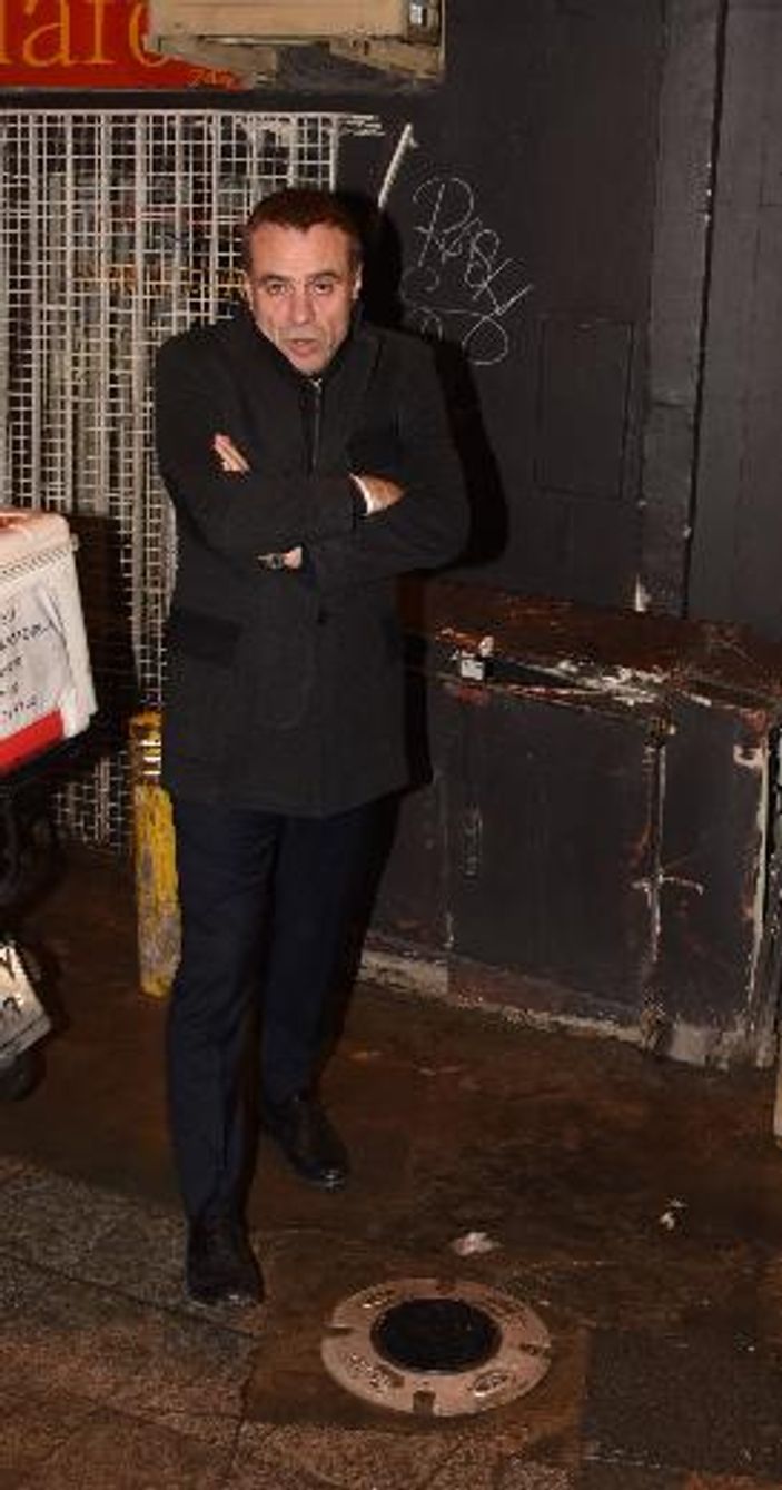 Ersun Yanal yine gecelerde