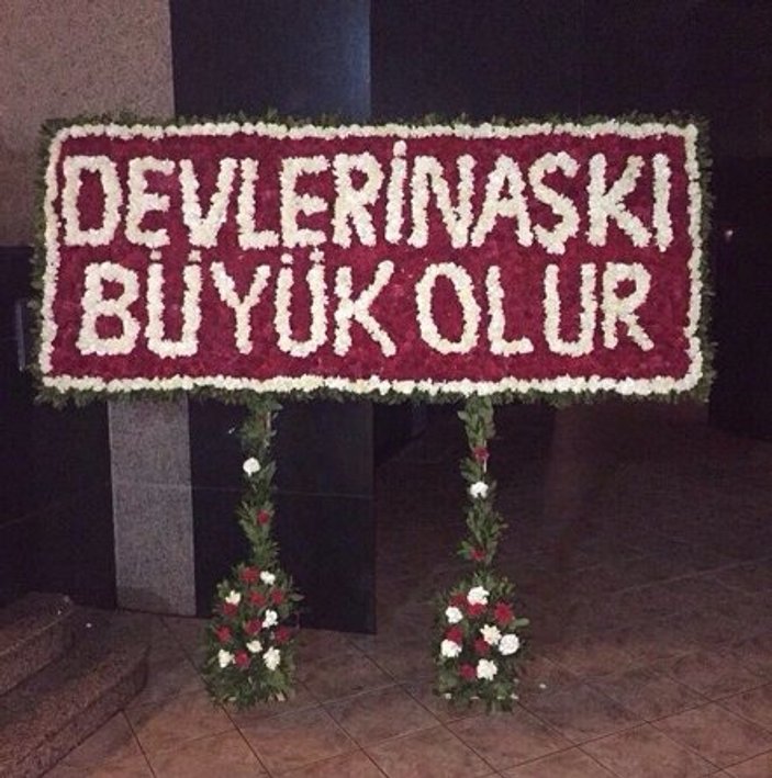 Sedat Peker'den Özge Yılmaz'a Sevgililer Günü sürprizi