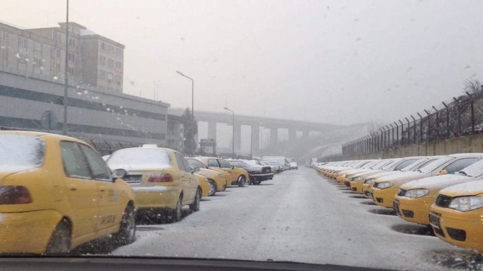 İstanbul'da kar yağışı başladı