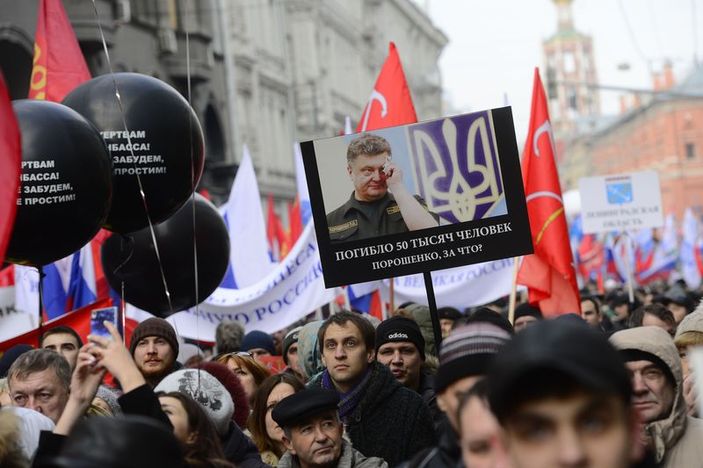 Ukrayna karşıtları Moskova'da miting düzenledi