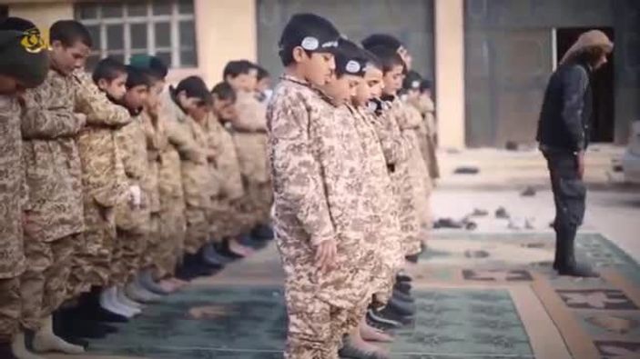 IŞİD çocukların eğitildiği kamptan görüntüler yayınladı