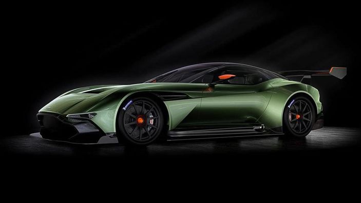 Aston Martin yeni otomobilini duyurdu