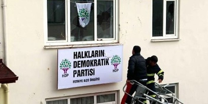 Fethiyeliler HDP'ye bina vermiyor