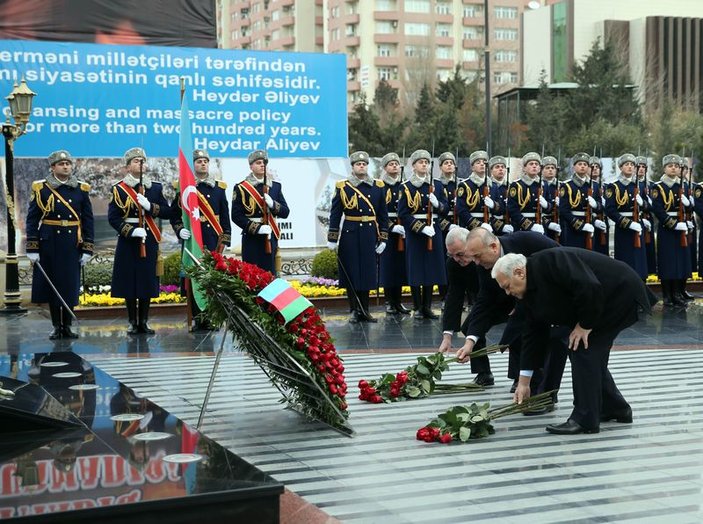 Hocalı katliamı Bakü'de resmi törenle anıldı