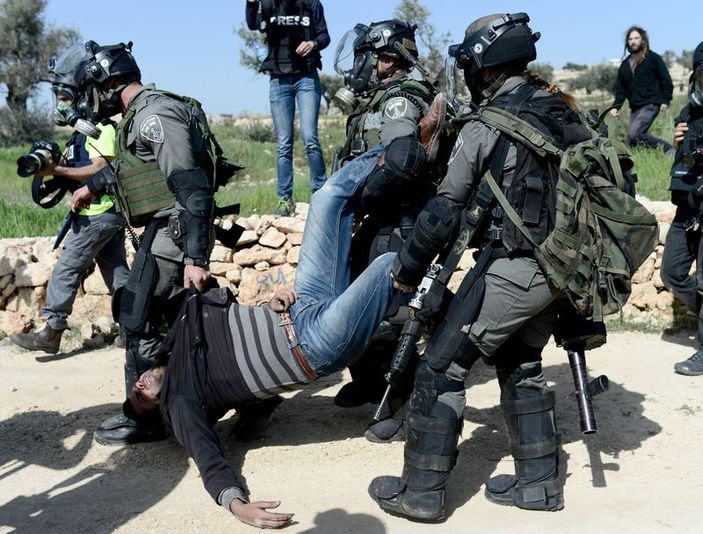 Batı Şeria'daki gösterilere sert müdahale