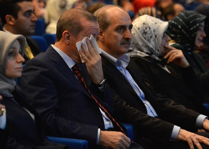 Erdoğan 28 Şubat programında gözyaşlarına hakim olamadı