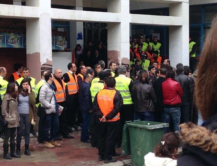 Ege Üniversitesi'nde protesto gerginliği:  19 gözaltı