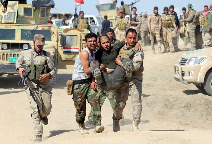 Tikrit'te yaralanan Iraklı asker