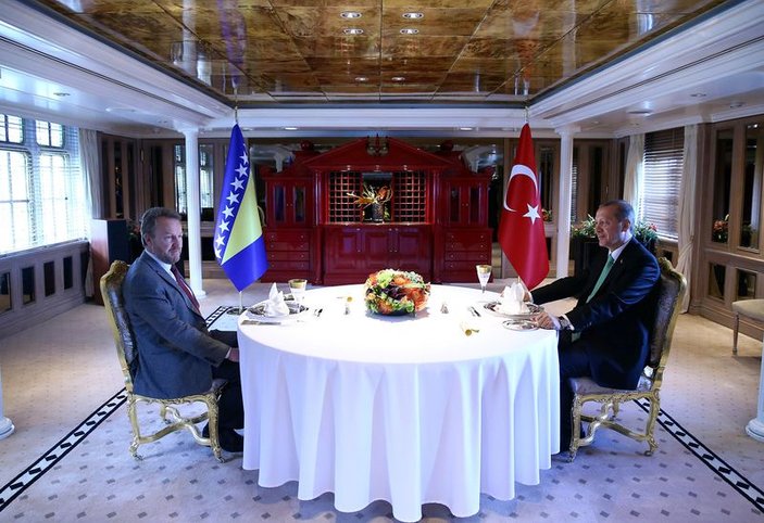 Erdoğan Bakir İzzetbegoviç'le Savarona yatında görüştü