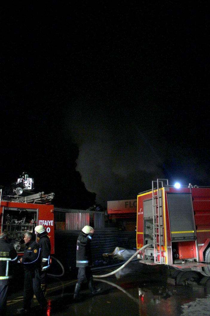 Kayseri'deki ahşap atölyesinde yangın