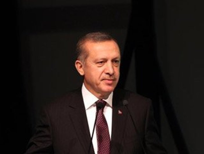 Erdoğan: Abdullah Gül'ün siyasete girmesi hayırlı olur