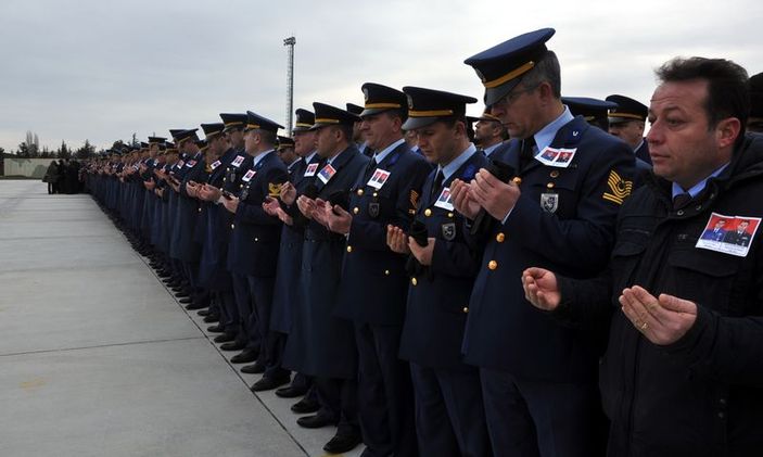 Konya'da şehit olan pilotlara veda