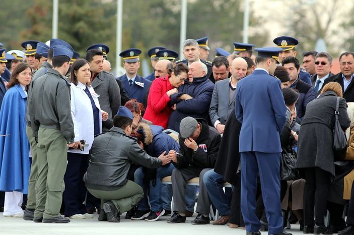 Konya'da şehit olan pilotlara veda
