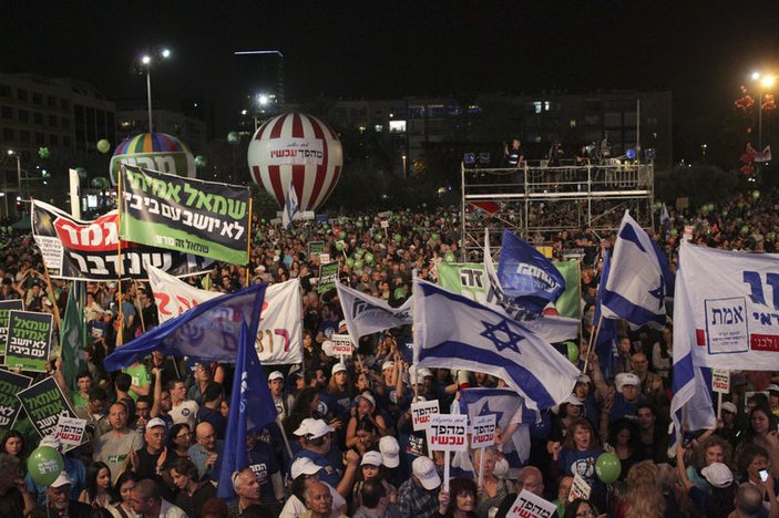 İsrailliler Netanyahu'yu istemiyor
