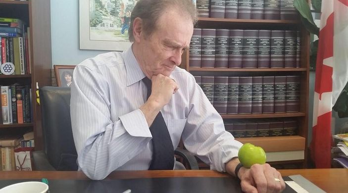 Apple Watch tanıtıldı capsler patladı