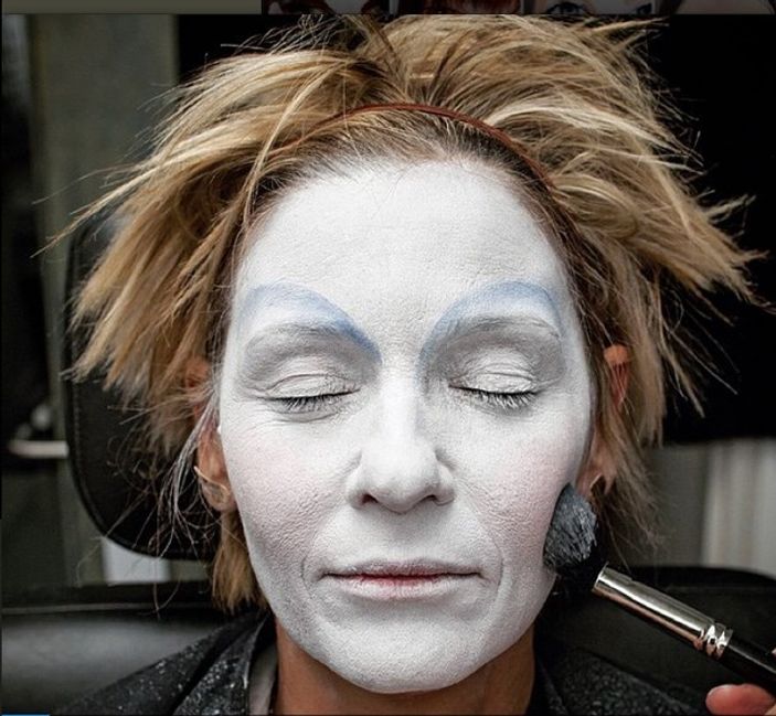 Ayşe Arman makyajı abarttı