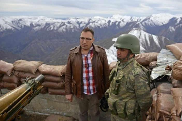 Dağlıca'da ikizinin şehitlik hikayesini dinledi