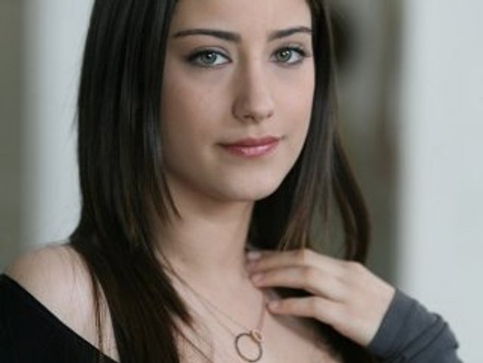 hazal-kaya