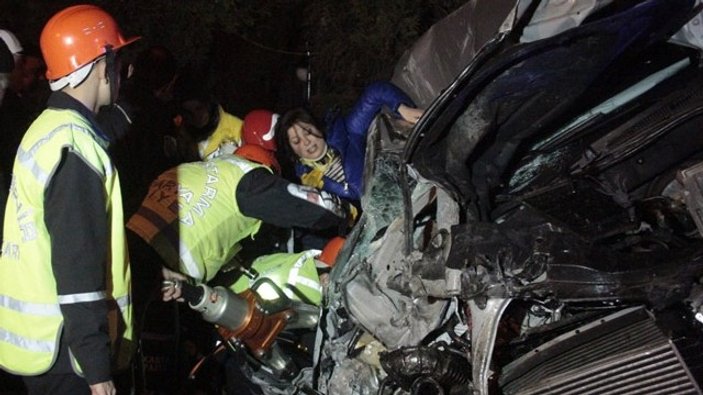 Adapazarı'nda zincirleme trafik kazası: 3 ağır yaralı
