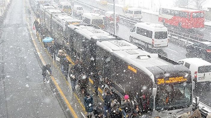İstanbul'da kar sürprizi
