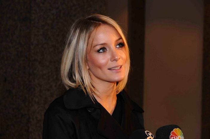 Bade İşçil ekranlara geri dönüyor