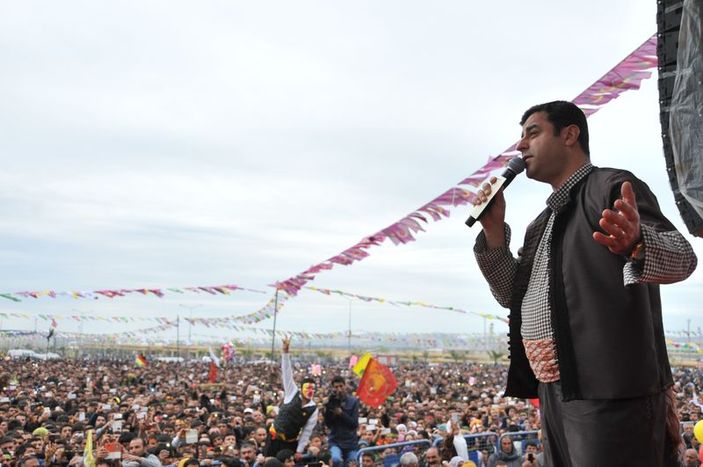 Demirtaş Şanlıurfa'da Nevruz kutlamalarına katıldı