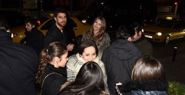 Yasemin Allen'i partiye almadılar