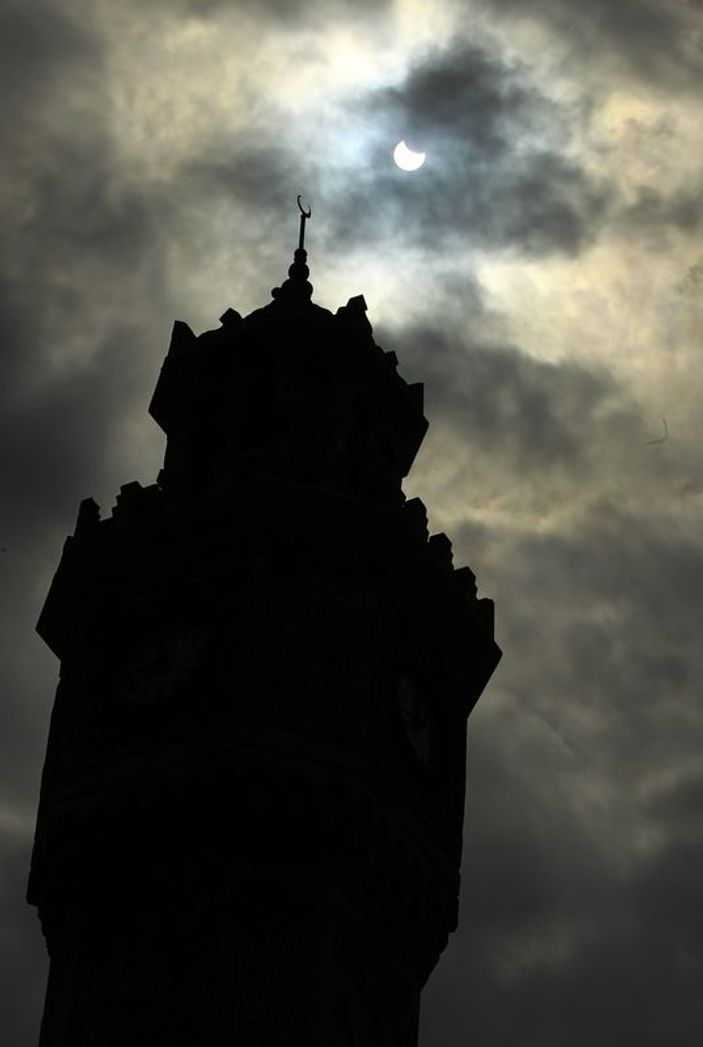 Güneş tutulması bugün gerçekleşti