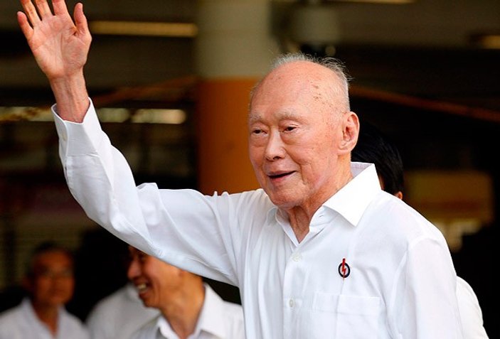 Singapur'un kurucusu Lee vefat etti