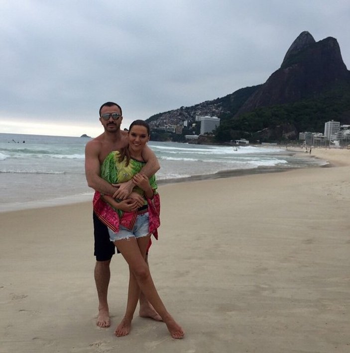 Demet Akalın  ile Okan Kurt Brezilya'da aşk tazeledi