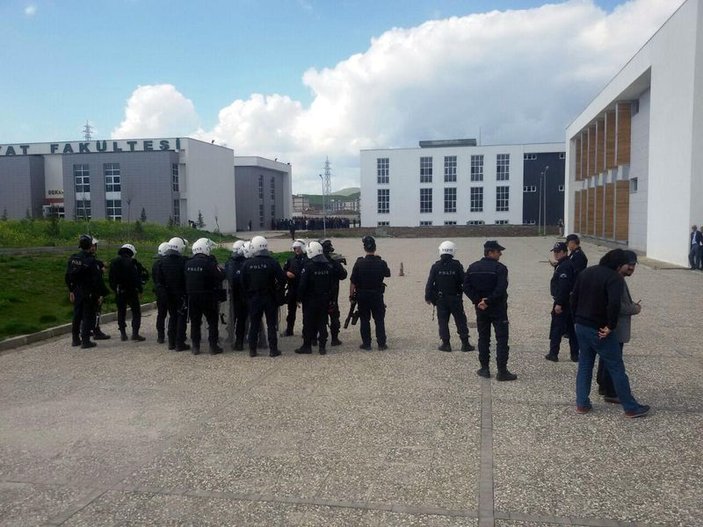 Siirt Üniversitesi'nde öğrenciler arasında kavga çıktı