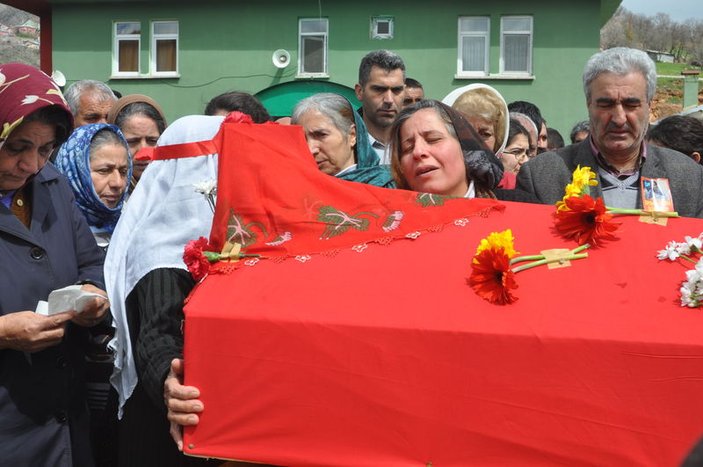 İstanbul Emniyeti'ne saldıran terörist gömüldü