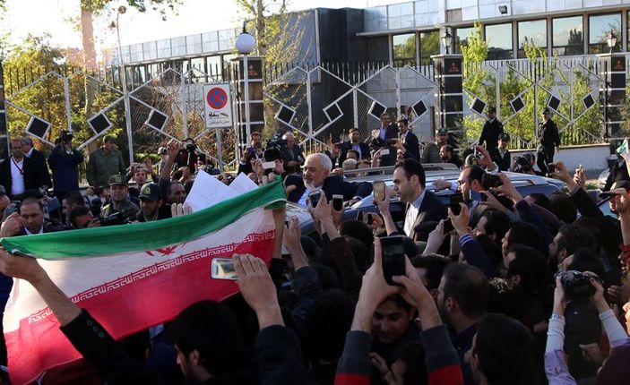 Nükleer müzakerelerde anlaşma sonrası Tahran'da sevinç