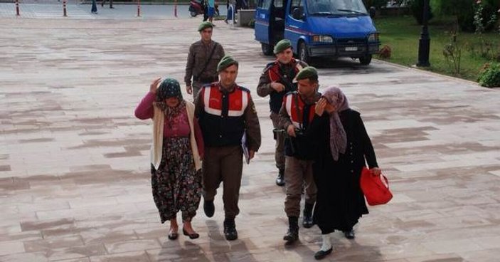 Antalya'da esrarcı iki nine tutuklandı