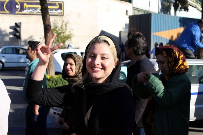 İranlılar nükleer müzakerelerde anlaşmayı kutluyor