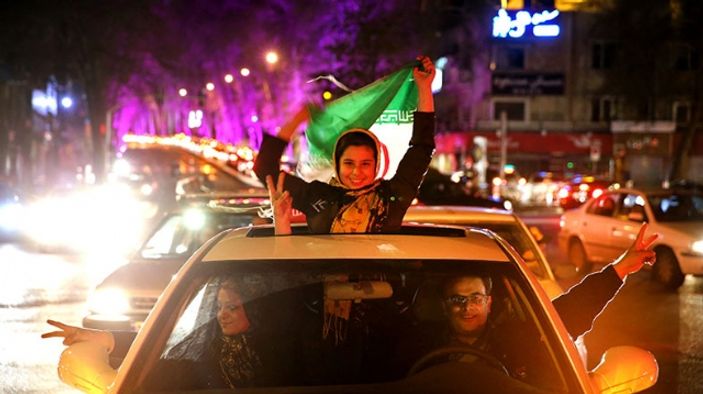 İranlılar nükleer müzakerelerde anlaşmayı kutluyor