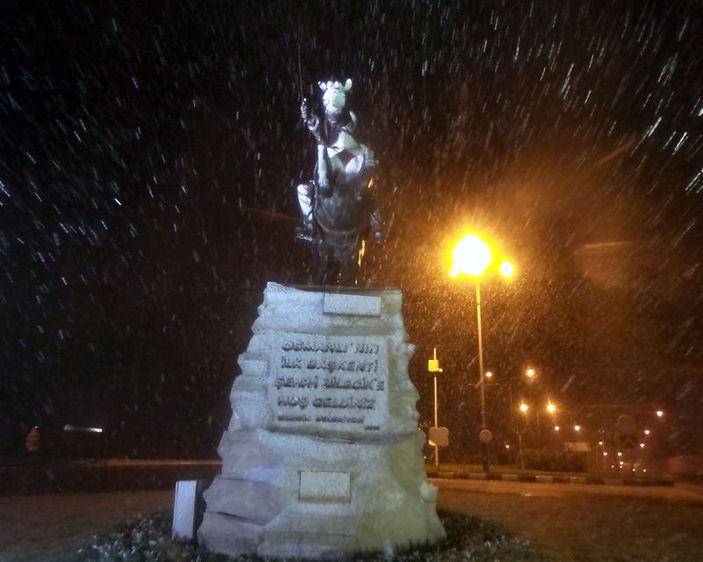 Ankara'ya kar yağdı