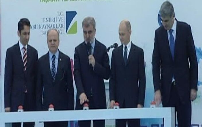 Taner Yıldız Akkuyu Enerji Santrali'nin temelini attı