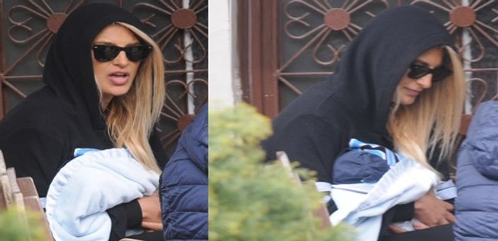 Şeyda Coşkun bebeğiyle görüntülendi