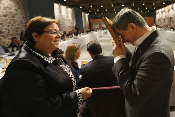 Başbakan Davutoğlu Roman temsilcilerine hitap etti