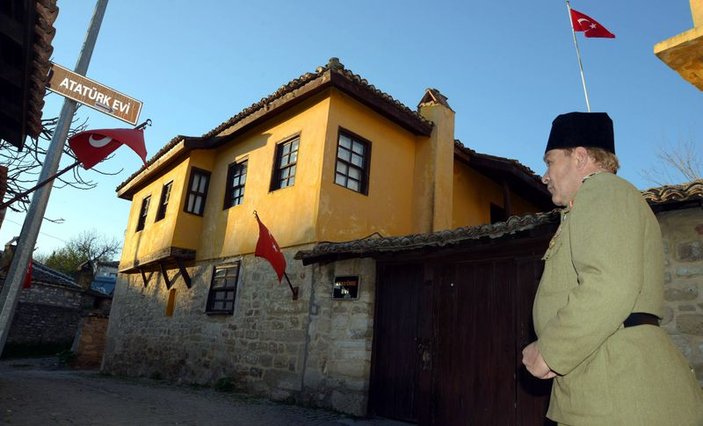 Atatürk'ün benzeri Gelibolu Yarımadası'nda