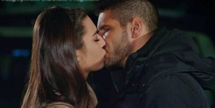 Amine Gülşe: Öpüşme sahnesinde çok gerildim