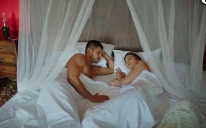 Amine Gülşe: Öpüşme sahnesinde çok gerildim