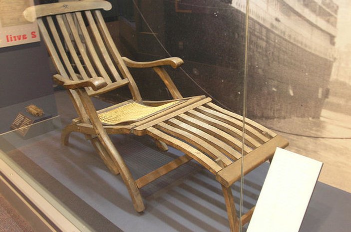 Titanik'ten çıkan sandalye 400 bin liraya alıcı buldu