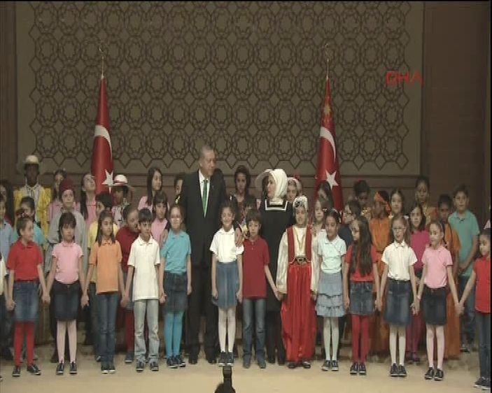 Dünya çocukları Cumhurbaşkanlığı Sarayı'nda