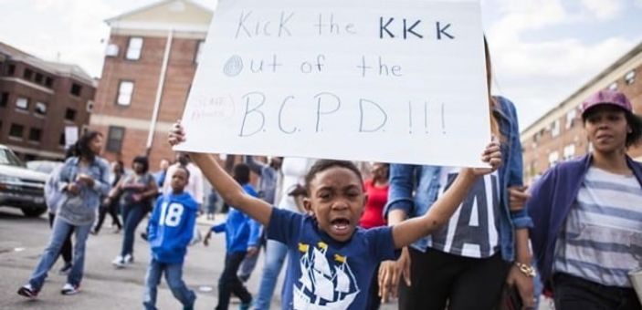 ABD'de Amerikan polisine karşı protesto