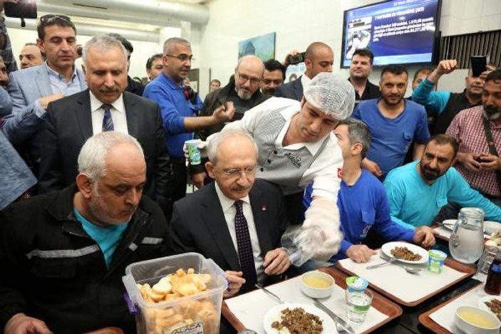 Kemal Kılıçdaroğlu işçilerle yemek yedi