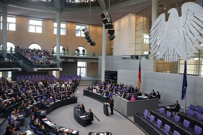 Cem Özdemir Bundestag'da soykırımı savundu