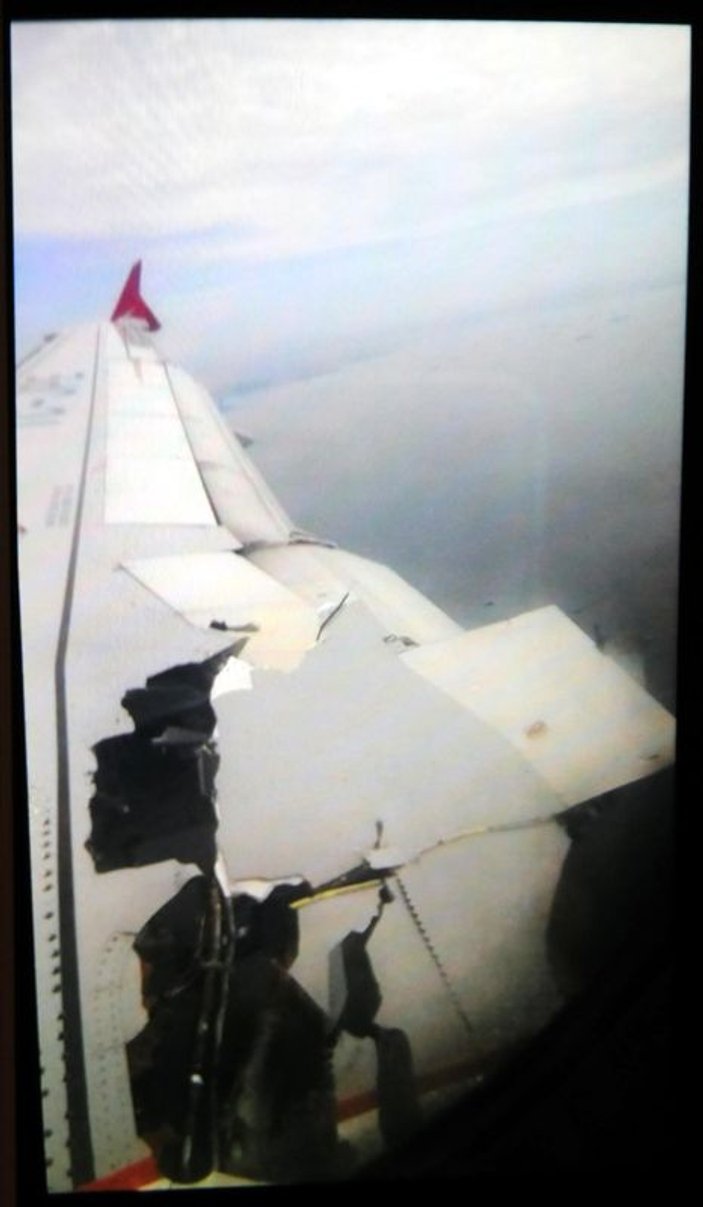 Havada alev alan THY uçağı acil iniş yaptı